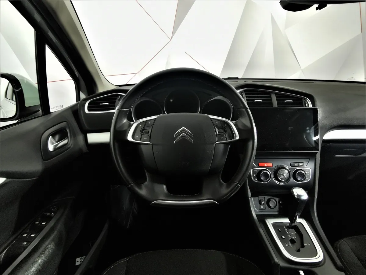 Citroen C4 1.6 THP AT (150 л.с.) Белый в АВИЛОН. Слайд №19