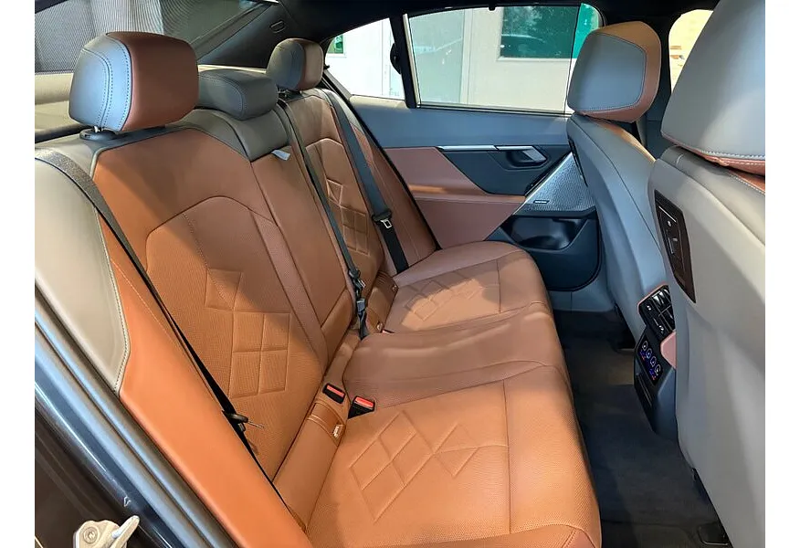 АВИЛОН - BMW 5 серия 530i xDrive AT (252 л.с.) Серый - slide 7