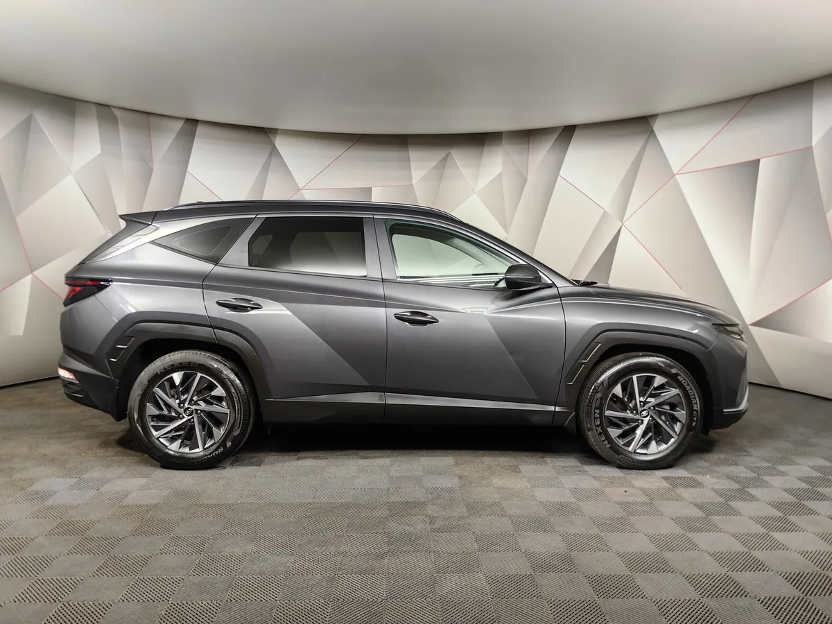 Hyundai Tucson D2.0 Smartstream 8AT 4WD (186 л.с.) Lifestyle Plus Серый в АВИЛОН. Слайд №6