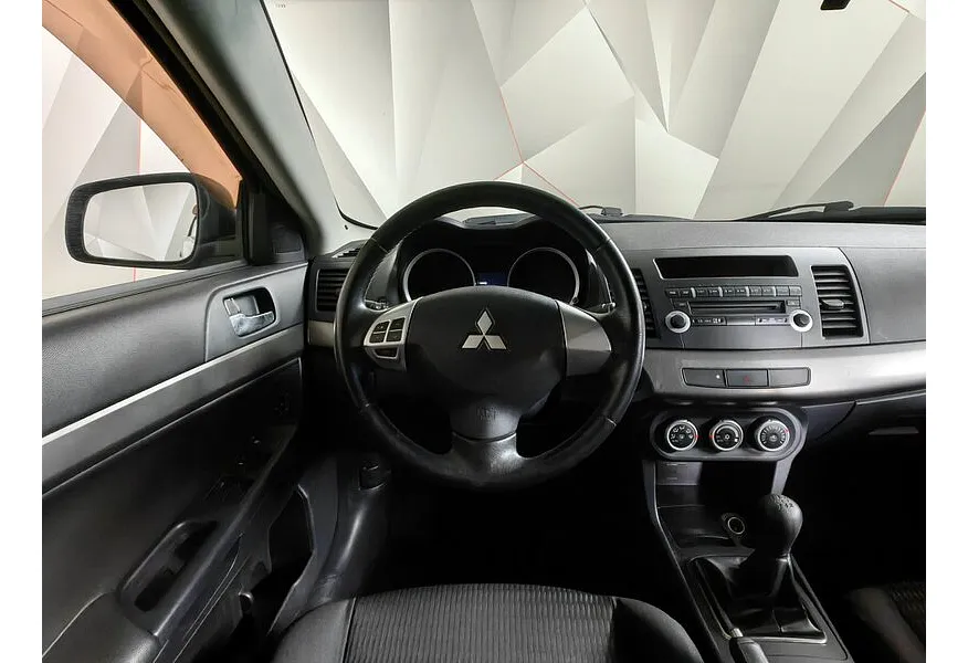 Mitsubishi Lancer 1.5 MT (109 л.с.) Серый в АВИЛОН. Слайд №19