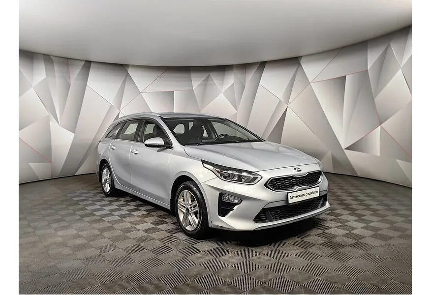 Kia Ceed 1.6 MPI AT (128 л.с.) Prestige Серебристый в АВИЛОН. Слайд №3