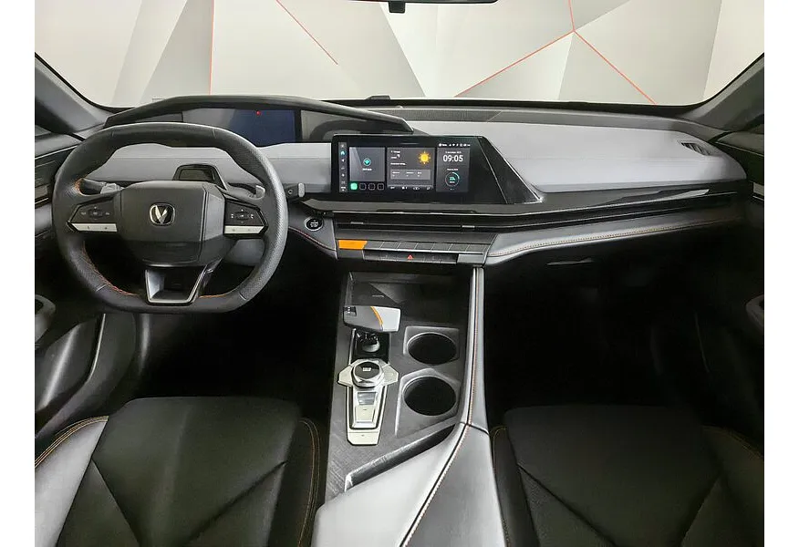 АВИЛОН - Changan UNI-V 1.5 AMT (181 л.с.) Tech Серый - slide 0