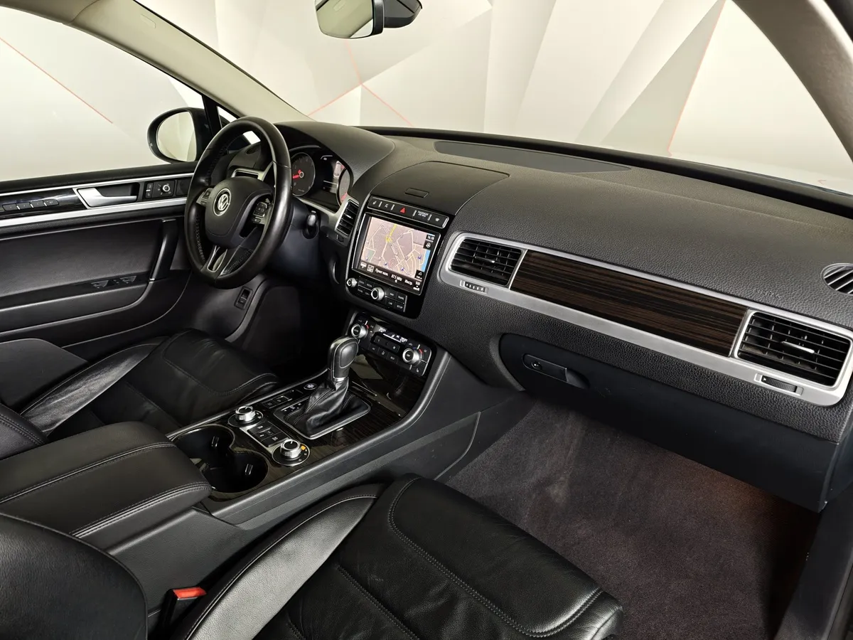 Volkswagen Touareg 3.6 FSI Tiptronic 4Motion (249 л.с.) V6 FSI Синий в АВИЛОН. Слайд №13