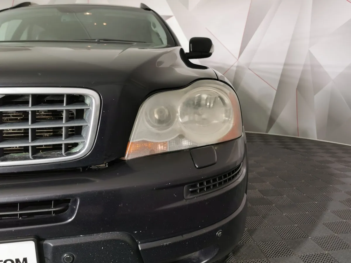 Volvo XC90 2.5 T5 Geartronic AWD (5 мест) (210 л.с.) Черный в АВИЛОН. Слайд №10