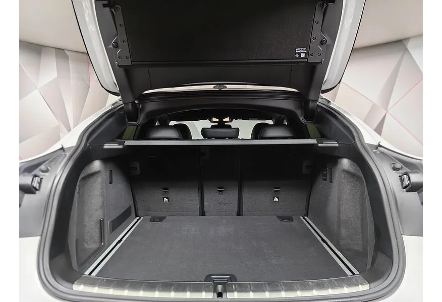 BMW X4 xDrive20i Steptronic (184 л.с.) M Sport Белый в АВИЛОН. Слайд №9