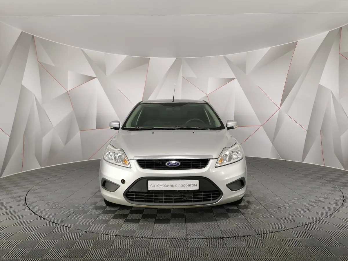 Ford Focus 1.6 MT (101 л.с.) Comfort Серебристый в АВИЛОН. Слайд №7