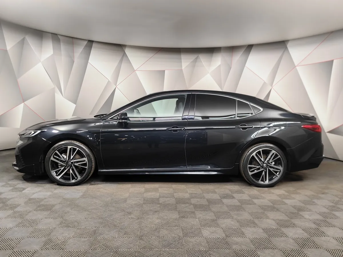 Toyota Camry 2.0 AT (173 л.с.) Sport Черный в АВИЛОН. Слайд №5