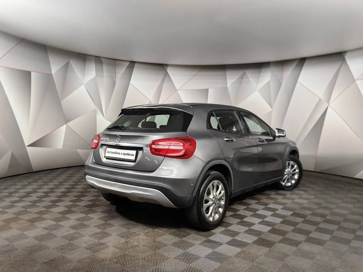 Mercedes-Benz GLA 200 7G-DCT (150 л.с.) Особая серия Серый в АВИЛОН. Слайд №2