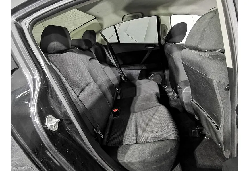 Mazda 3 1.6 AT (105 л.с.) Черный в АВИЛОН. Слайд №17