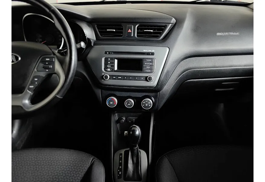 Kia Rio 1.6 AT (123 л.с.) Коричневый в АВИЛОН. Слайд №11