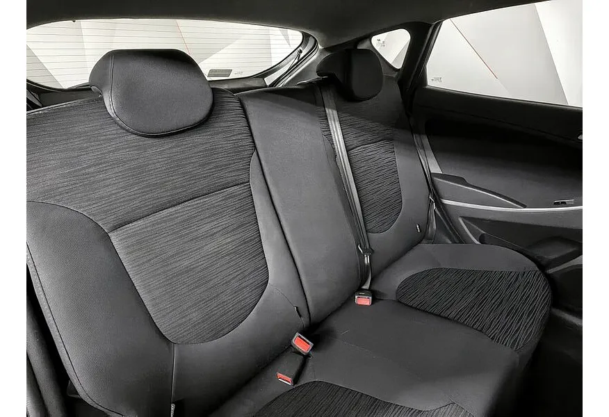 Hyundai Solaris 1.6 AT (123 л.с.) Comfort Серый в АВИЛОН. Слайд №16 Hyundai Solaris 1.6 AT (123 л.с.) Comfort Серый в АВИЛОН. Слайд №16