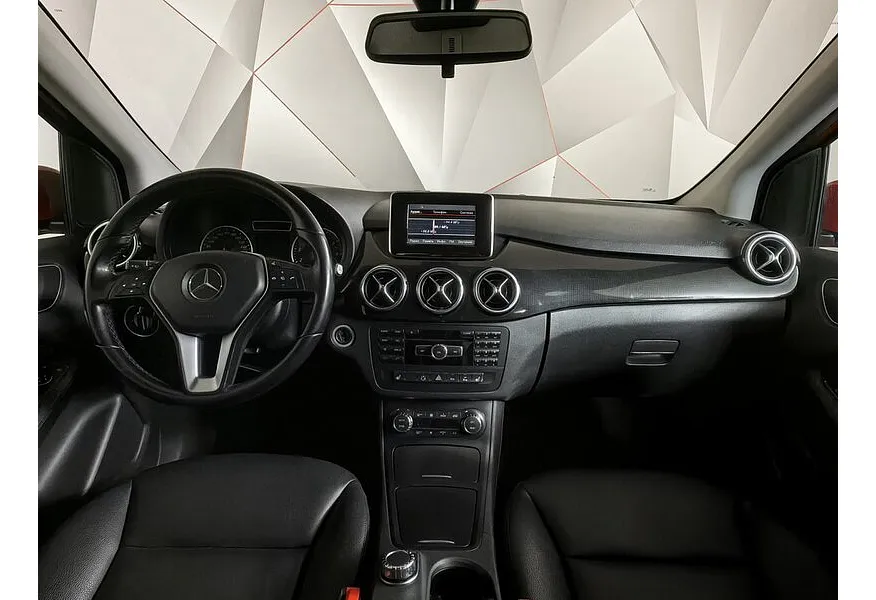 Mercedes-Benz B-Класс B 200 7G-DCT (150 л.с.) Красный в АВИЛОН. Слайд №14
