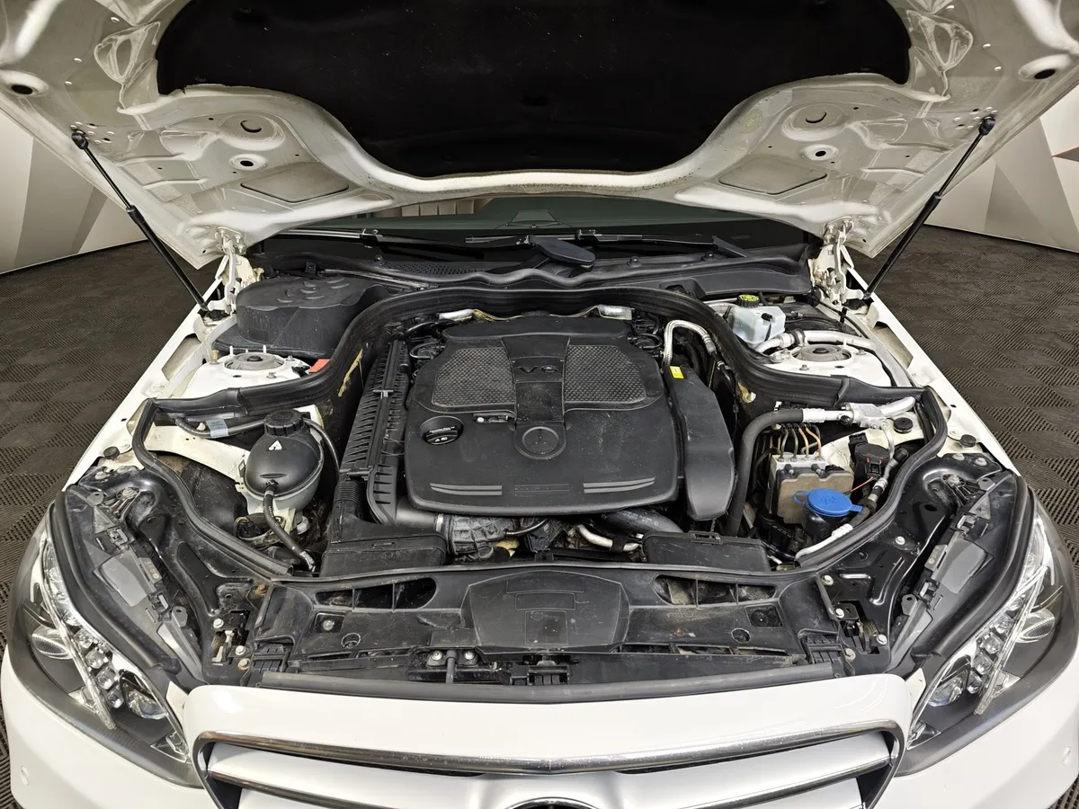 Mercedes-Benz E-Класс E 300 7G-Tronic Plus 4Matic (249 л.с.) Белый в АВИЛОН. Слайд №11