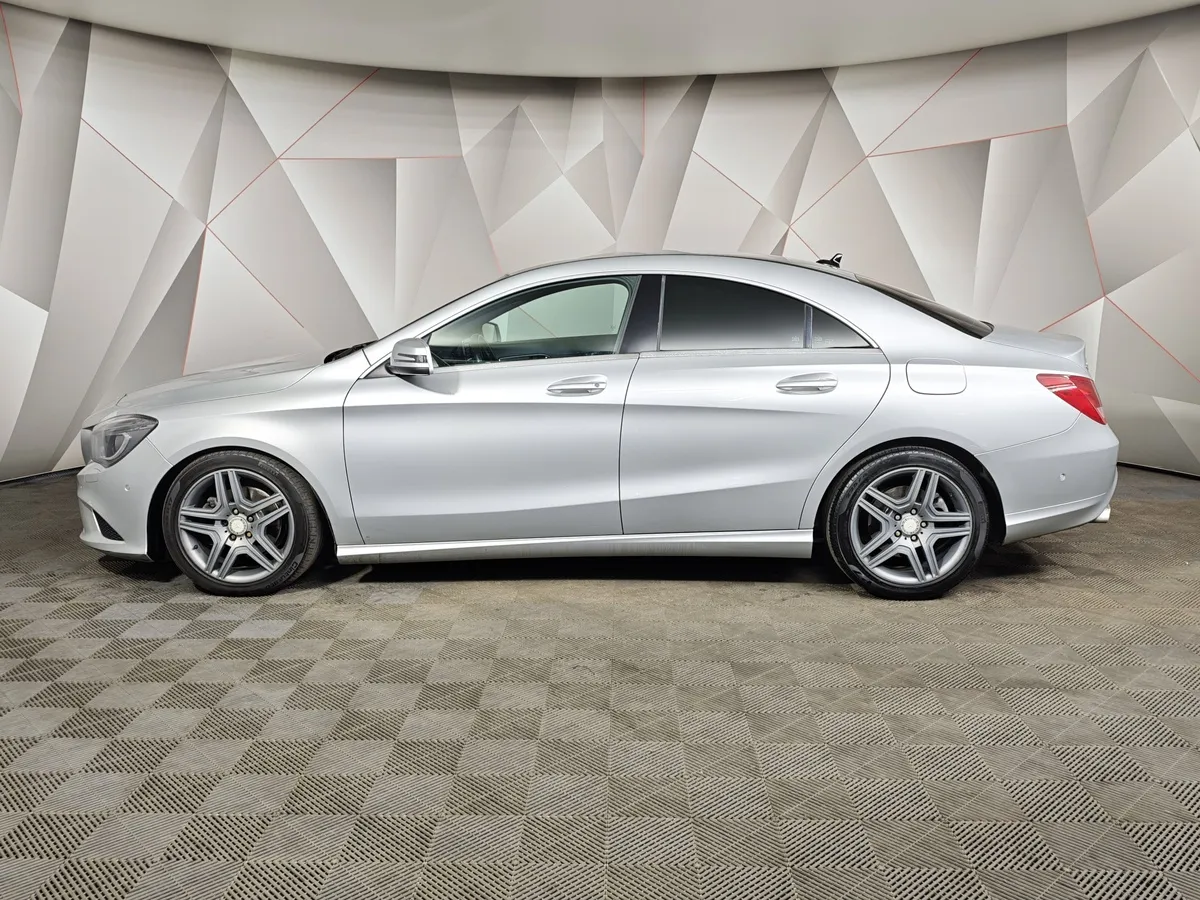 Mercedes-Benz CLA 200 7G-DCT (156 л.с.) Серебристый в АВИЛОН. Слайд №5