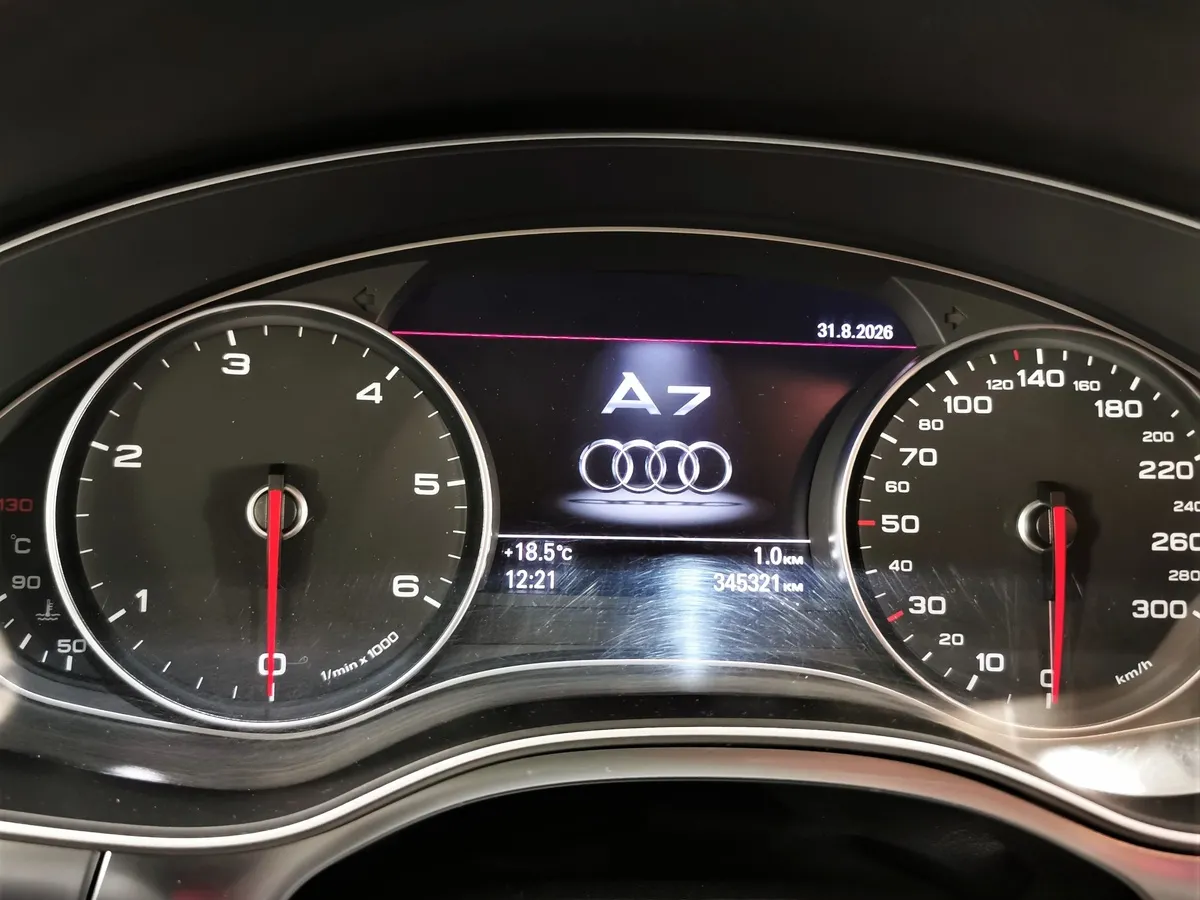 Audi A7 45 TDI quattro tiptronic (249 л.с.) Фиолетовый в АВИЛОН. Слайд №17