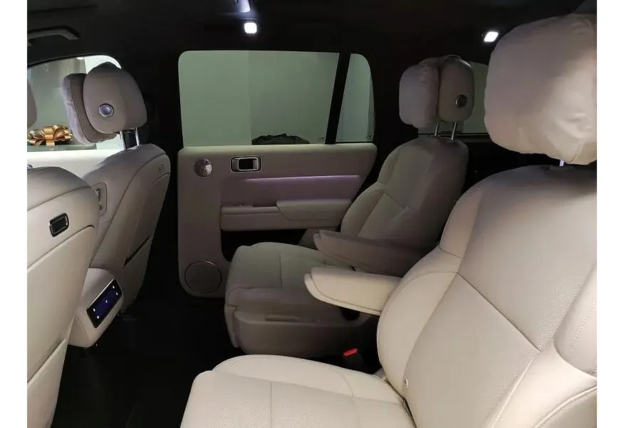 Li Auto L9 1.5 AT 4WD (449 л.с.) Ultra Белый в АВИЛОН. Слайд №7