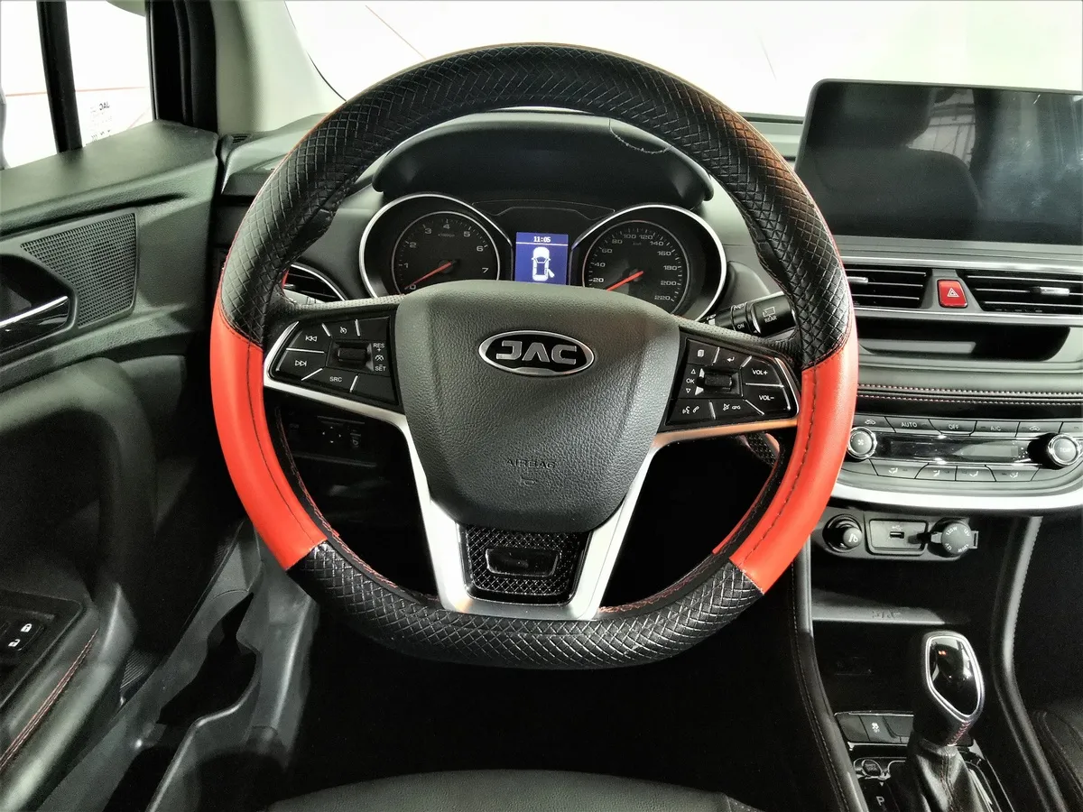 JAC JS3 1.6 CVT (109 л.с.) Luxury Черный в АВИЛОН. Слайд №19
