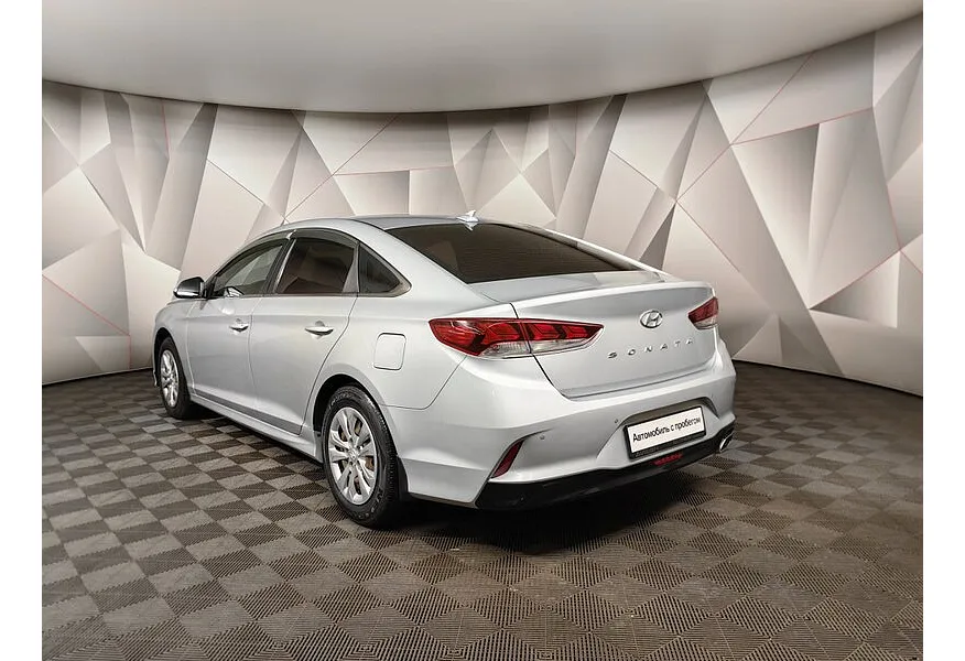 Hyundai Sonata 2.0 MPi AT (150 л.с.) Comfort Серебристый в АВИЛОН. Слайд №7