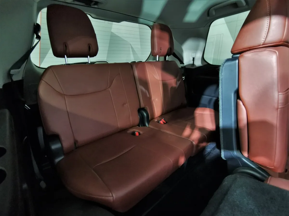 Lexus LX 570 AT (367 л.с.) Синий в АВИЛОН. Слайд №26