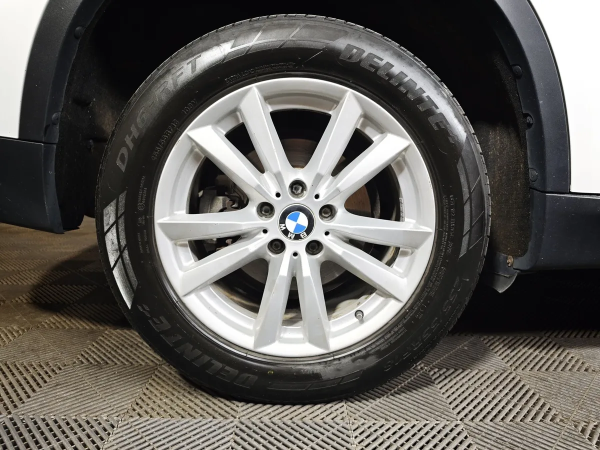 BMW X5 xDrive25d Steptronic (218 л.с.) Business (Локальная сборка) Белый в АВИЛОН. Слайд №7