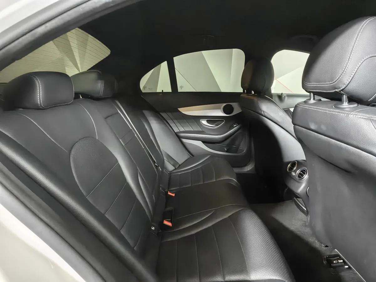 Mercedes-Benz C-Класс C 200 9G-TRONIC 4MATIC (184 л.с.) Особая серия Белый в АВИЛОН. Слайд №16