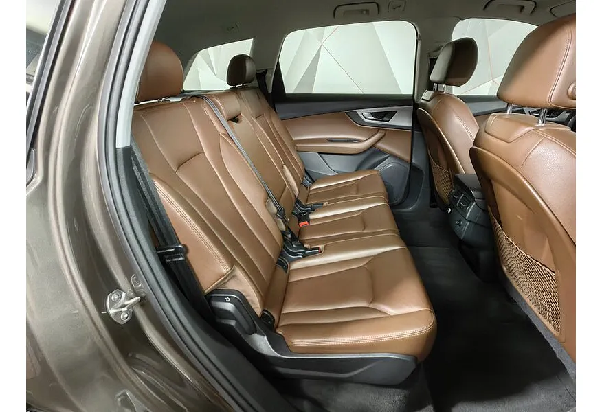 Audi Q7 3.0 TDI Tiptronic quattro (249 л.с.) Коричневый в АВИЛОН. Слайд №16