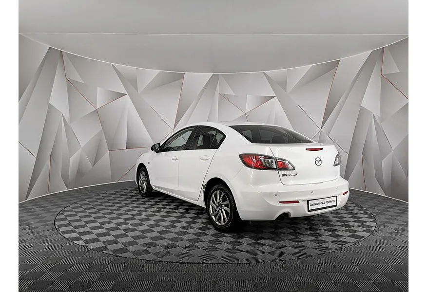 Mazda 3 1.6 AT (105 л.с.) Белый в АВИЛОН. Слайд №4