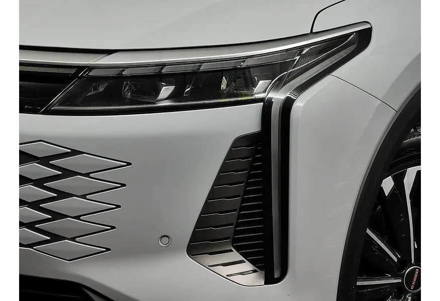 EXEED RX 2.0T DCT 4WD (249 л.с.) Platinum Серый в АВИЛОН. Слайд №10