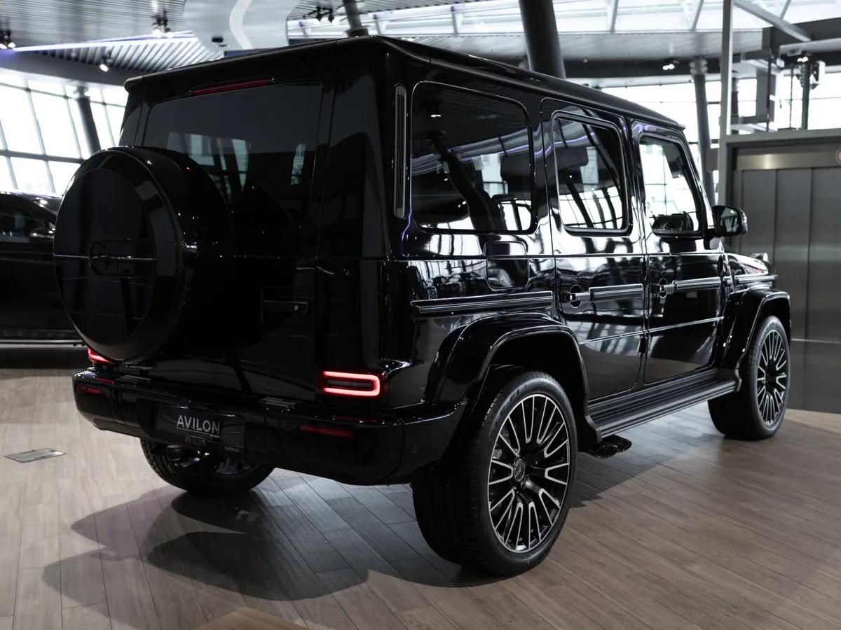 Mercedes-Benz G-Класс G 63 AMG Speedshift 4Matic (585 л.с.) Черный в АВИЛОН. Слайд №6