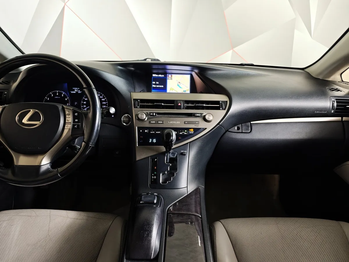 Lexus RX 350 AT AWD (300 л.с.) Premium Белый в АВИЛОН. Слайд №14