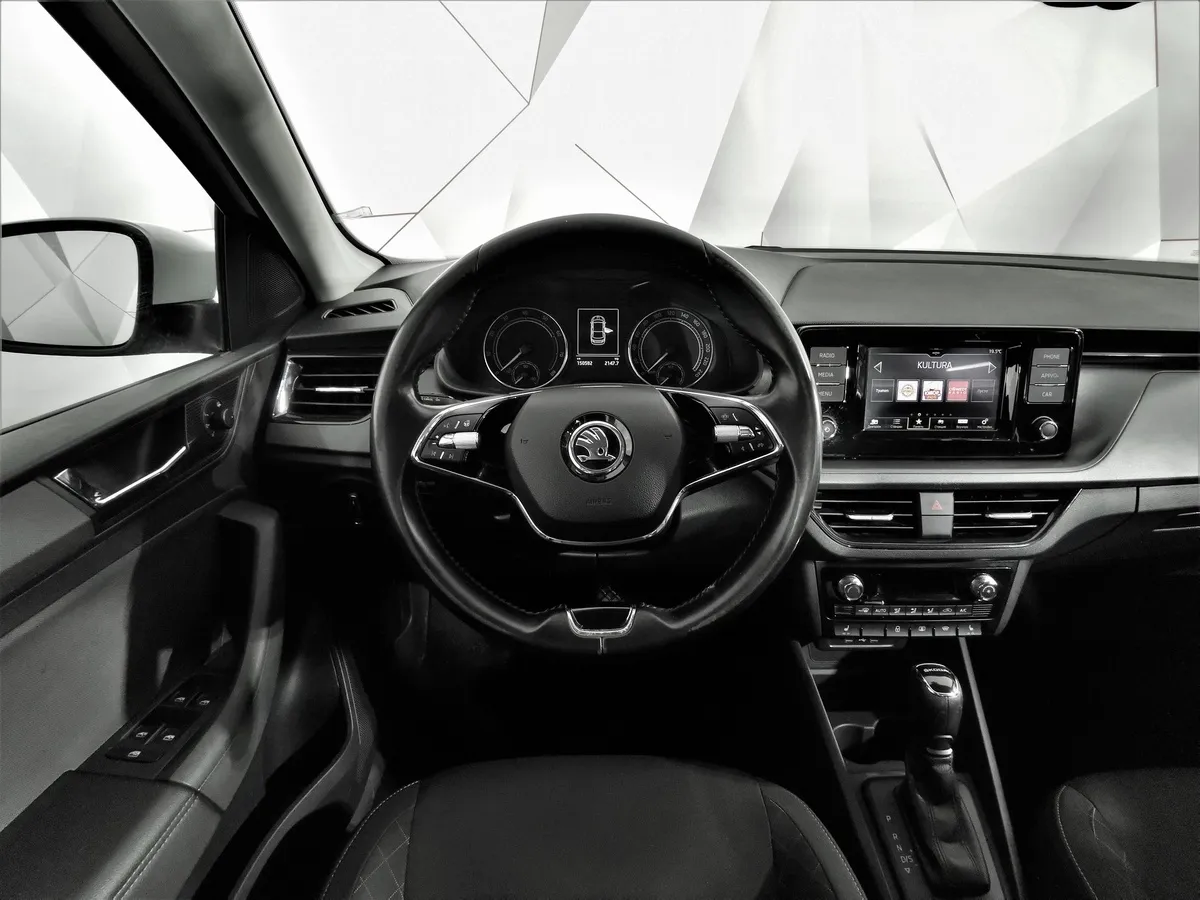 Skoda Rapid 1.6 AT (110 л.с.) Белый в АВИЛОН. Слайд №19