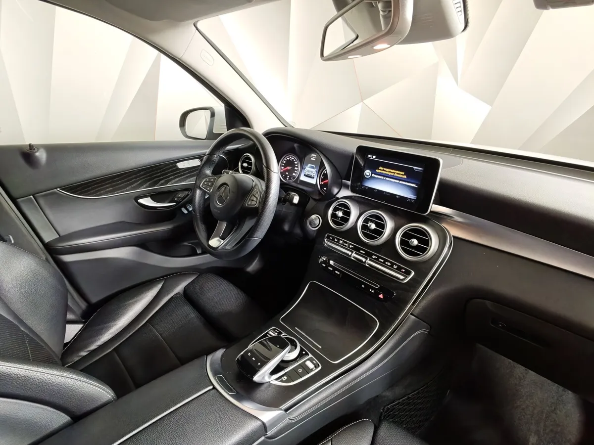 Mercedes-Benz GLC 250 9G-TRONIC 4MATIC (211 л.с.) Premium Белый в АВИЛОН. Слайд №13