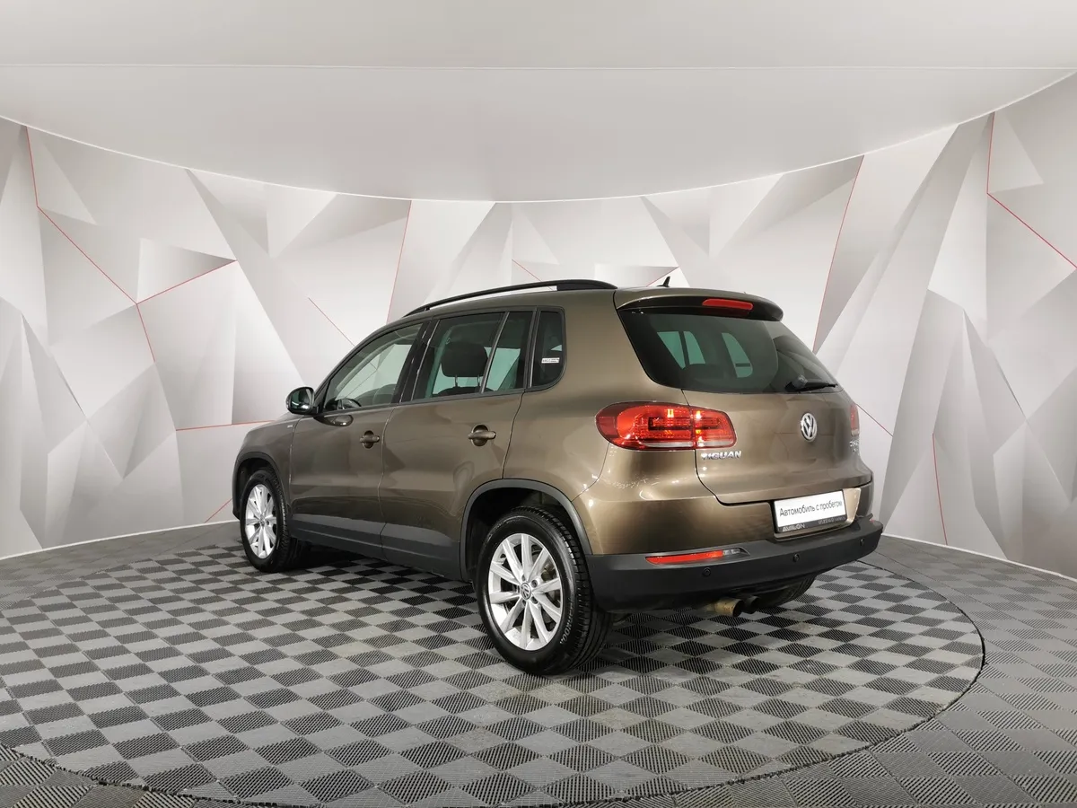 Volkswagen Tiguan 2.0 TSI 4Motion AT (170 л.с.) Track & Field Коричневый в АВИЛОН. Слайд №4