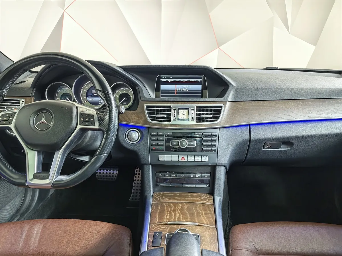 Mercedes-Benz E-Класс E 300 7G-Tronic Plus 4Matic (249 л.с.) Белый в АВИЛОН. Слайд №15