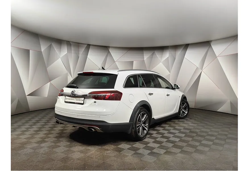 Opel Insignia 2.0 SIDI Turbo AT 4x4 (249 л.с.) Белый в АВИЛОН. Слайд №2