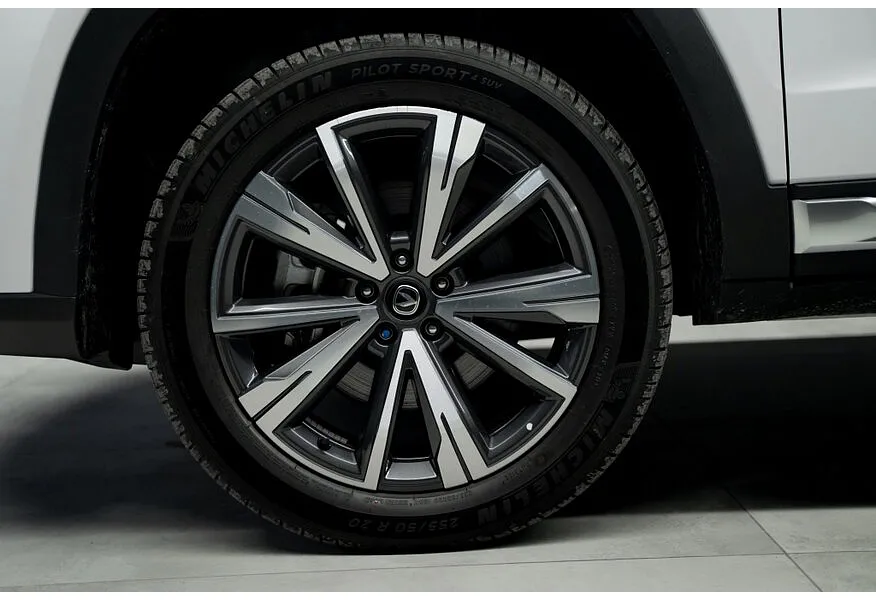 Changan CS95 2.0 AT 4WD (226 л.с.) Tech Белый в АВИЛОН. Слайд №16