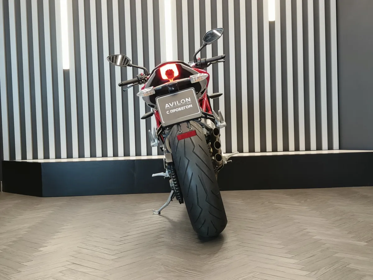 MV Agusta Brutale 798 см³ (110 л.с) (110) 798 Красный в АВИЛОН. Слайд №5