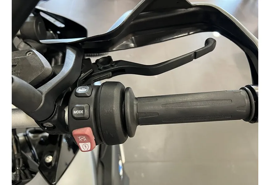 LIVE. Слайд №7