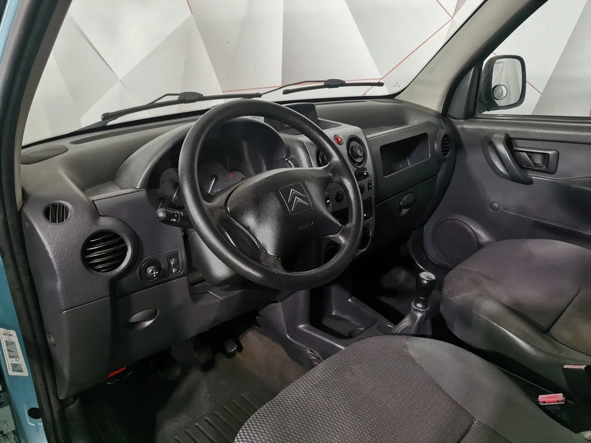 Citroen Berlingo 1.4 MT (75 л.с.) Стандартная Голубой в АВИЛОН. Слайд №17