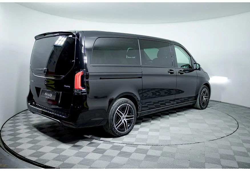 Mercedes-Benz V-Класс V 300 d L3 4MATIC 9G-TRONIC (237 л.с.) Exclusive Черный в АВИЛОН. Слайд №8