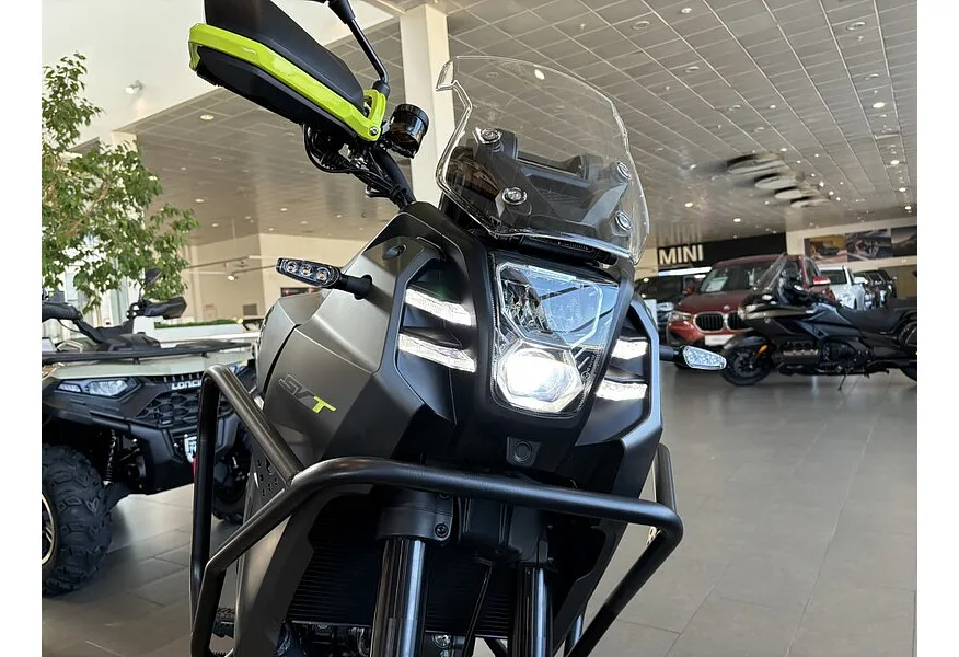 QJMOTOR SVT 650X 650 см³ (76 л.с.) 650 Белый в АВИЛОН. Слайд №10