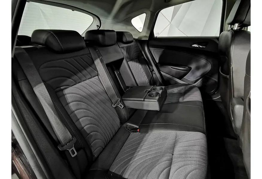 Opel Astra 1.6 AT (115 л.с.) Коричневый в АВИЛОН. Слайд №16