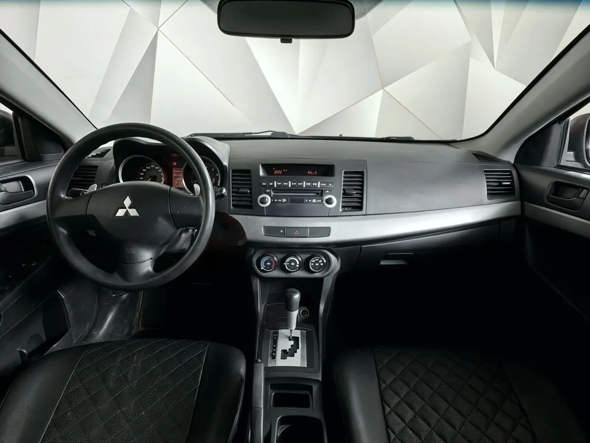 Mitsubishi Lancer 2.0 CVT 4WD (150 л.с.) Красный в АВИЛОН. Слайд №12