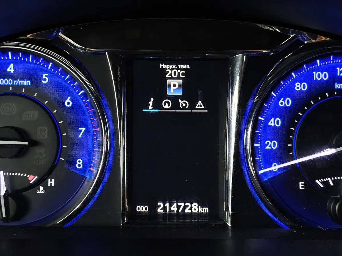 Toyota Camry 2.5 AT (181 л.с.) Классик Черный в АВИЛОН. Слайд №18