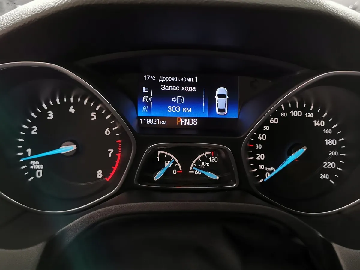 Ford Focus 1.5 EcoBoost AT (150 л.с.) Titanium Черный в АВИЛОН. Слайд №17