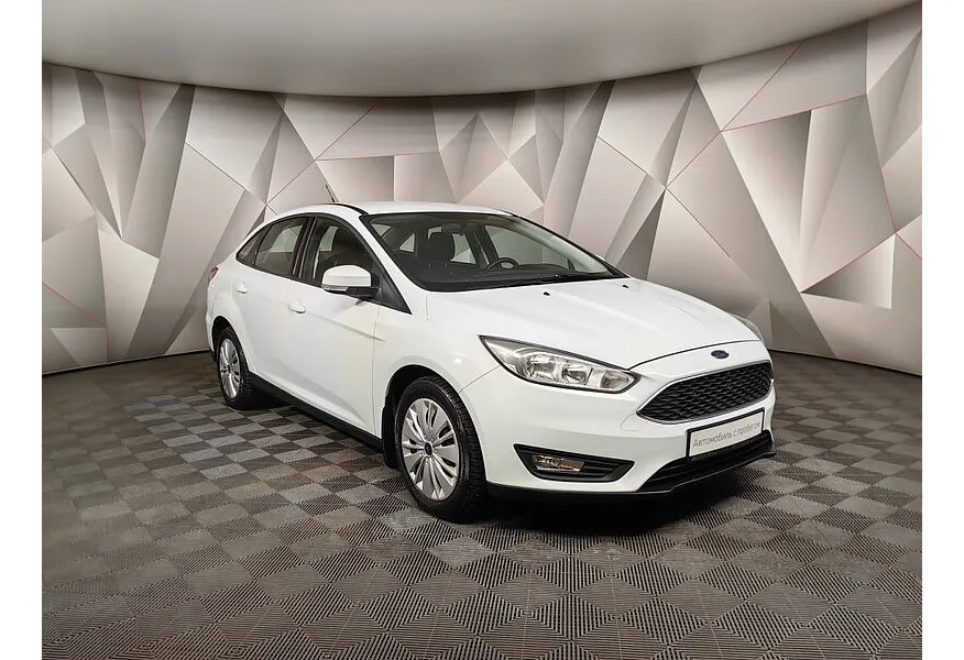 Ford Focus 1.6 PowerShift (105 л.с.) Trend Белый в АВИЛОН. Слайд №3
