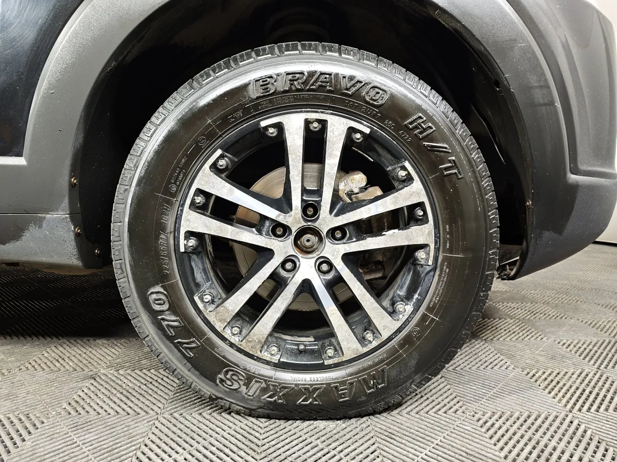 Chevrolet Captiva 3.2 AT 5 мест (230 л.с.) Черный в АВИЛОН. Слайд №9