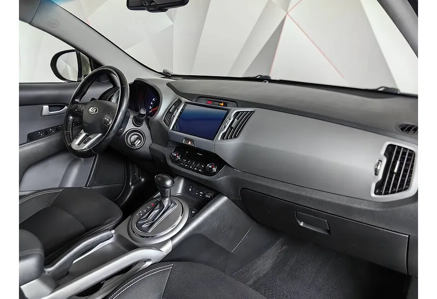Kia Sportage 2.0 AT 4WD (150 л.с.) Luxe Серебристый в АВИЛОН. Слайд №13