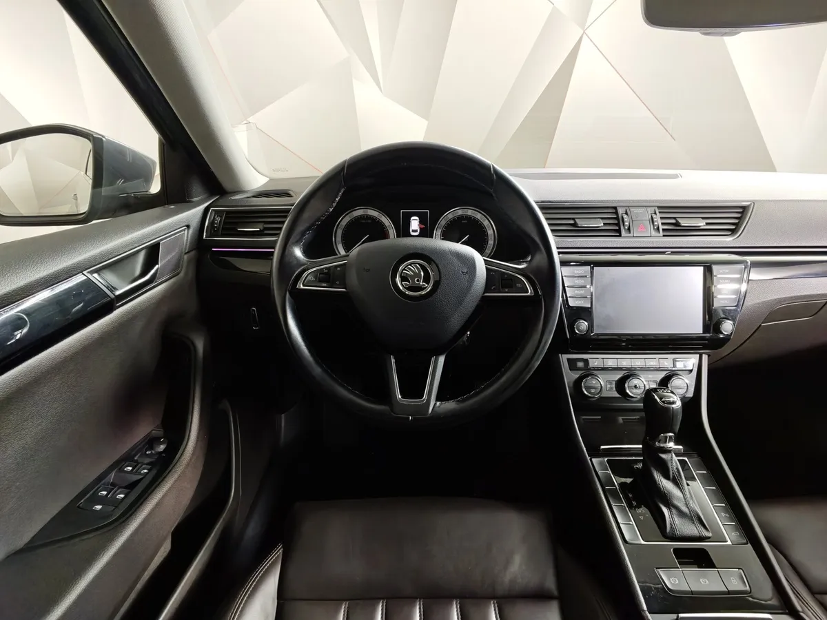 Skoda Superb 1.8 TSI DSG (180 л.с.) Серый в АВИЛОН. Слайд №20