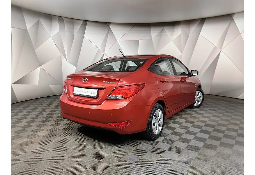 Hyundai Solaris 1.6 MT (123 л.с.) Comfort Красный в АВИЛОН. Слайд №2